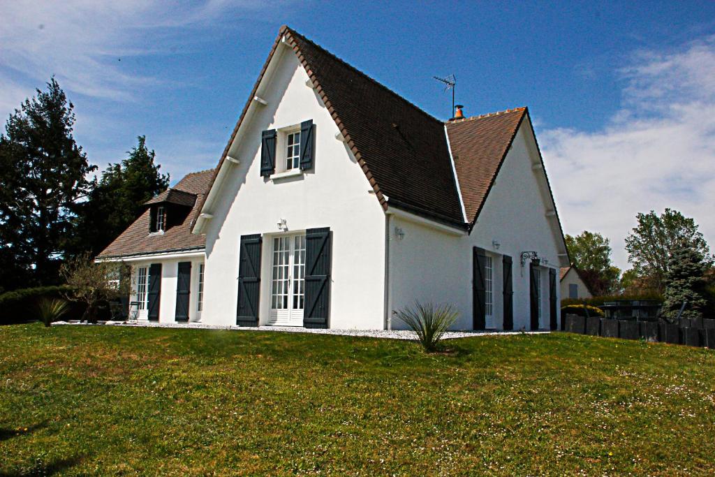 LA VEUZAINE photo 1