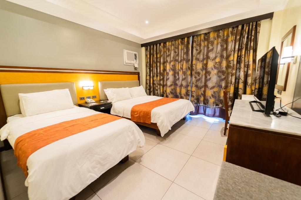 MO2 Westown Hotel Iloilo photo 1