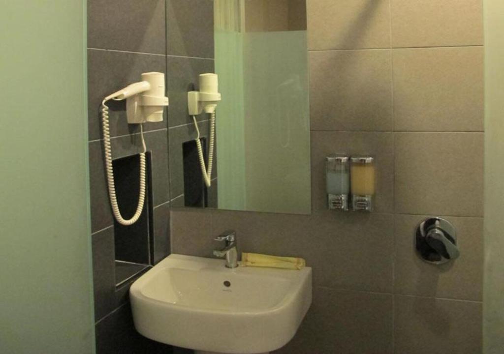 Hotel Austin Paradise - Taman Pulai Utama photo 4