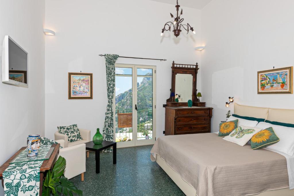 YourHome - Casa Marina Positano - Tap to explore photos