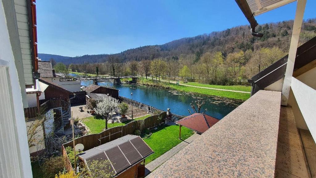 Cafe Altmühl, Ferienwohnungen Gästehaus Krimhilde direkt am Wasser photo 4