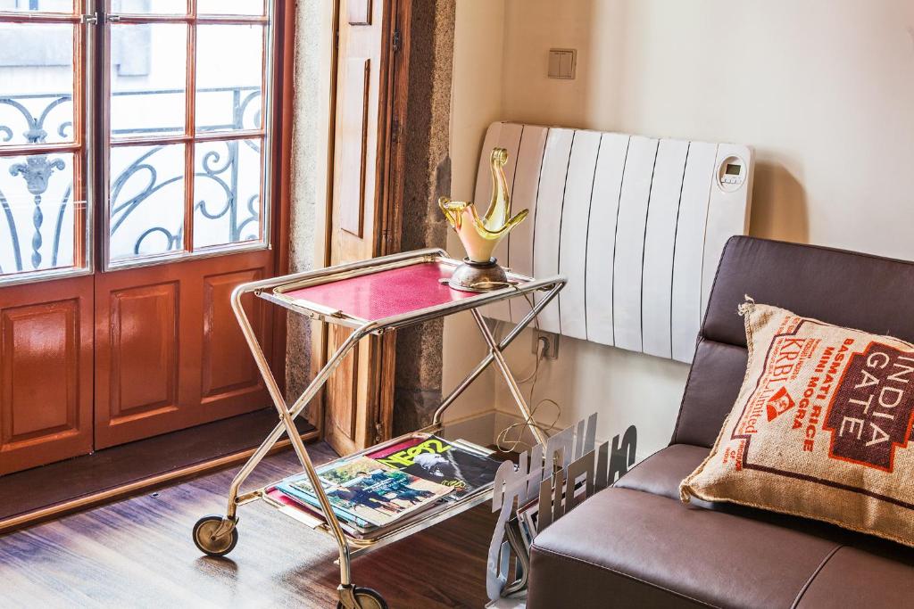 Апартаменты (Apartment with Balcony - Rua dos Caldeireiros nº 59), Go2Oporto - Historical Center