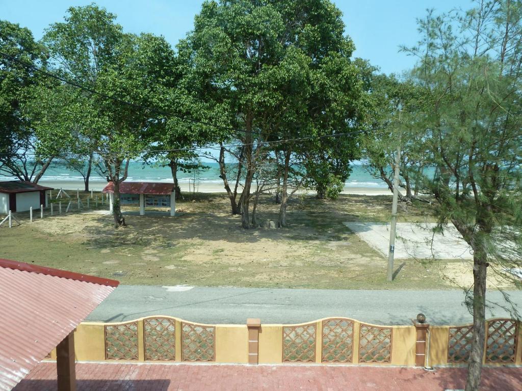 Cempaka Beach Resort photo 3