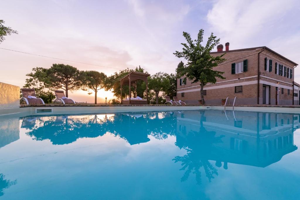CASALE BONAVENTURA 8, Emma Villas