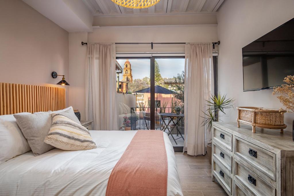 Casa Pandurata Luxury Apartments in Centro, San Miguel de Allende photo 1