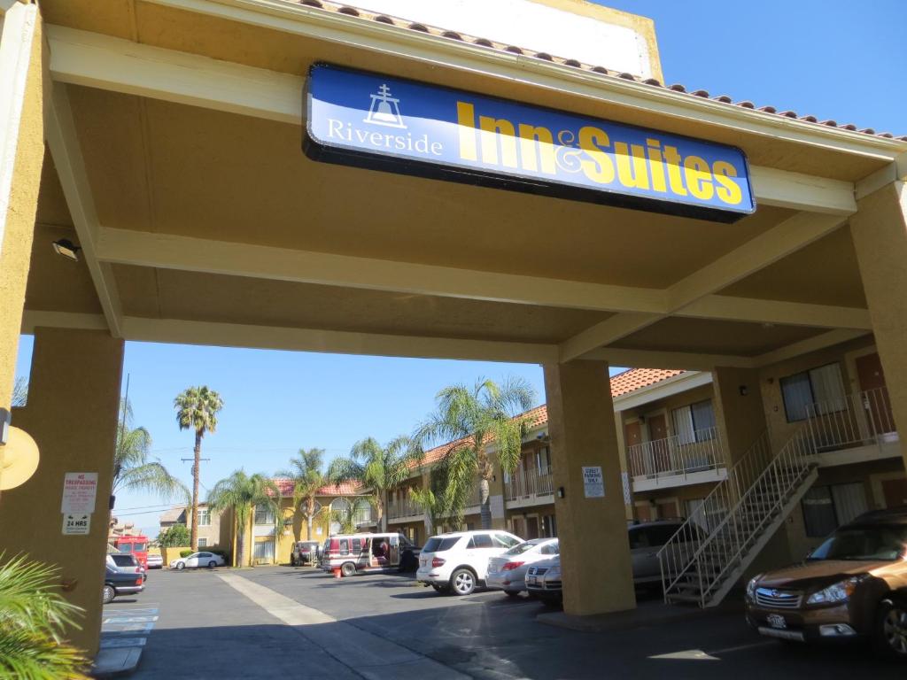 Riverside Inn & Suites image
