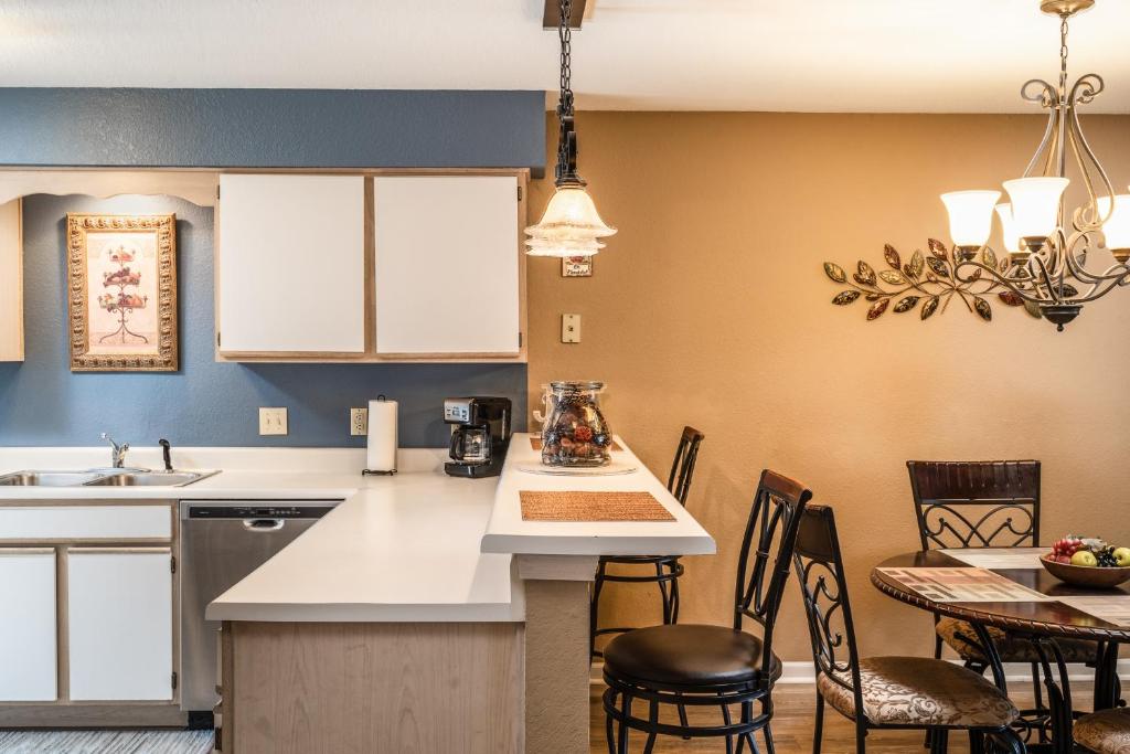 Pointe Royale Condominium Resort & Golf Course image