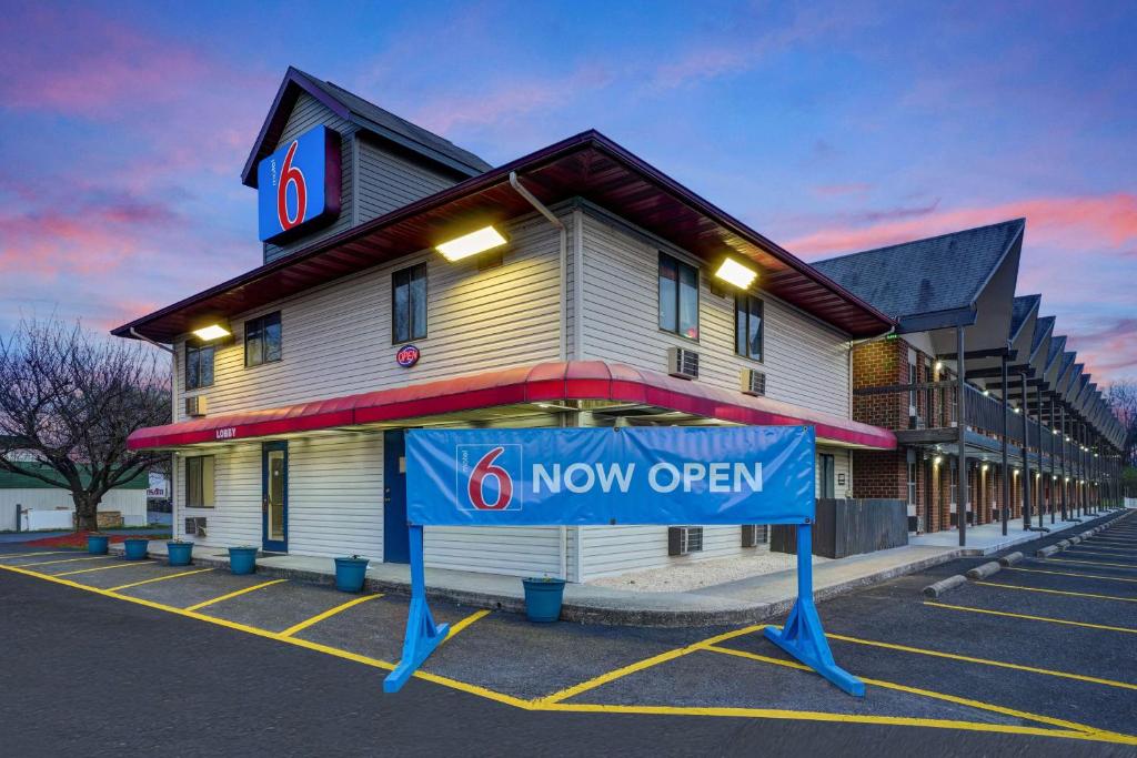 Motel 6 Carlisle, PA - Cumberland Valley photo 1