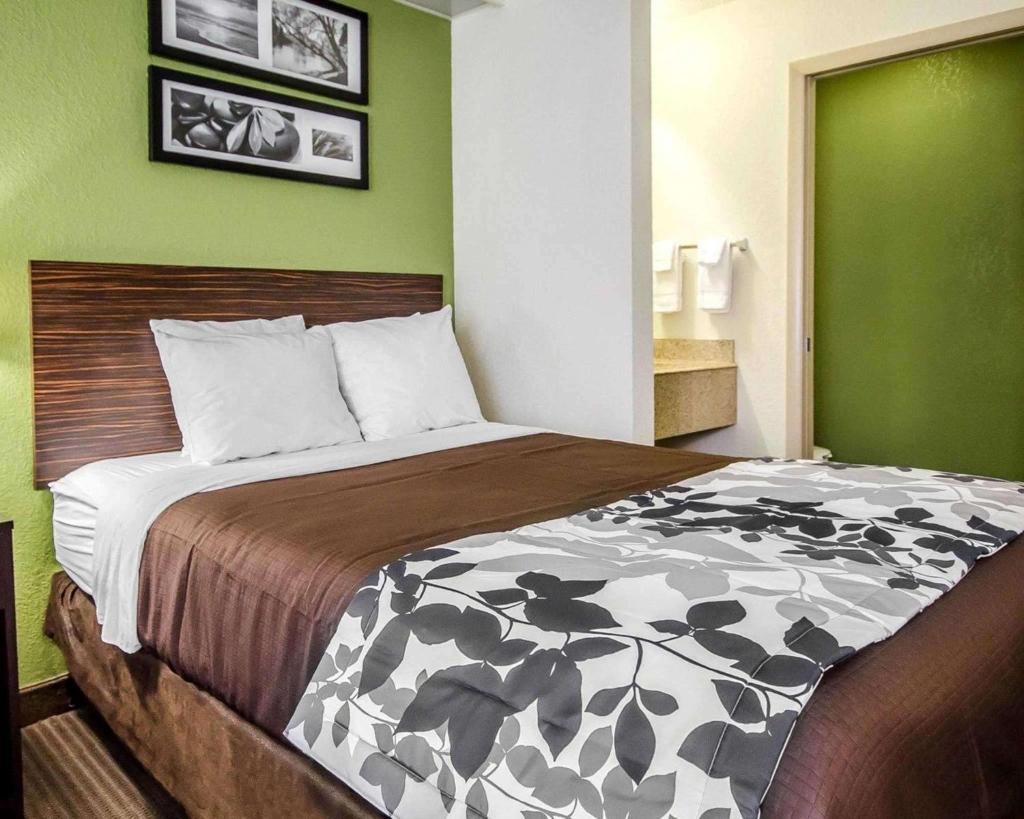 Sleep Inn Louisville Airport & Expo image