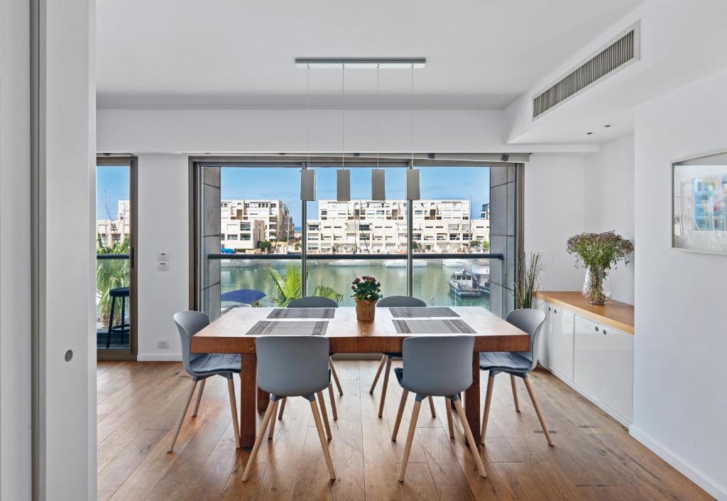 Lagoon View 3bd Huge Family Apartment photo 1