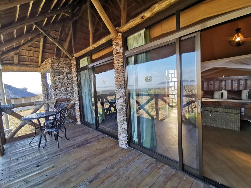 Serengeti Safari Lodge photo 2