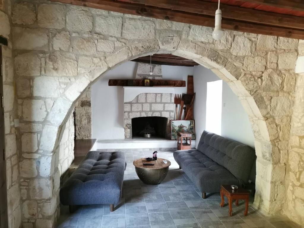 Romanos Villa photo 1