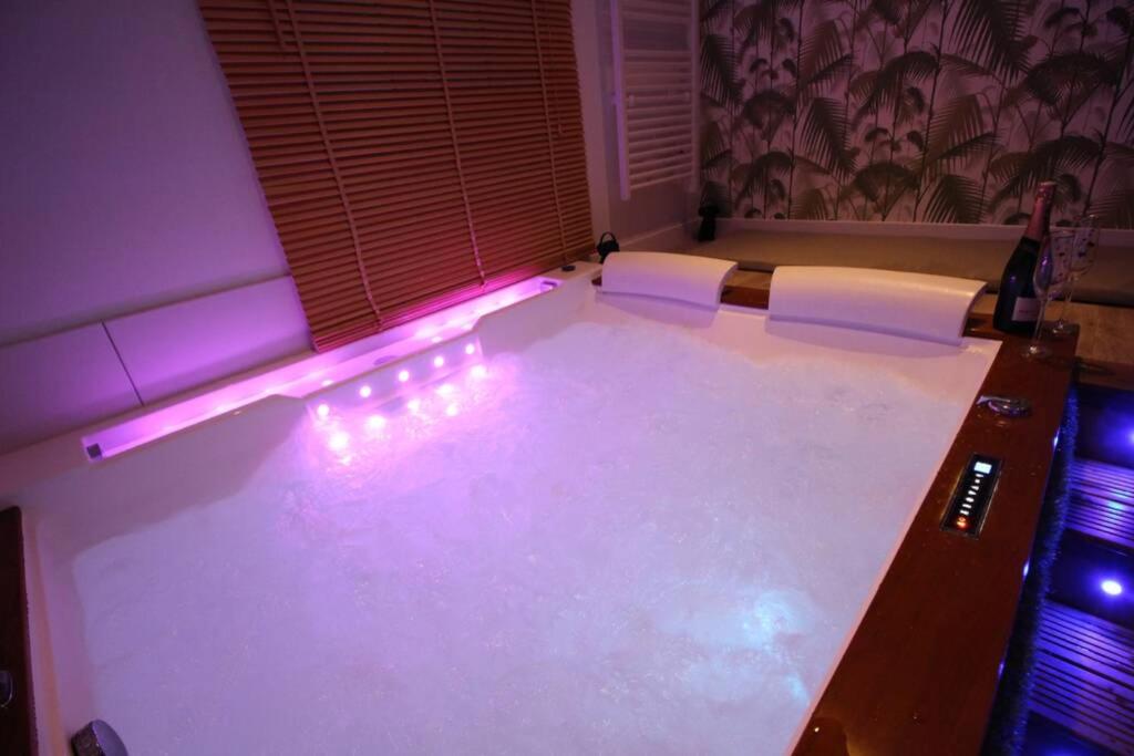 Sauna et jacuzzi - Les mille et une nuits - 2km mer photo 2