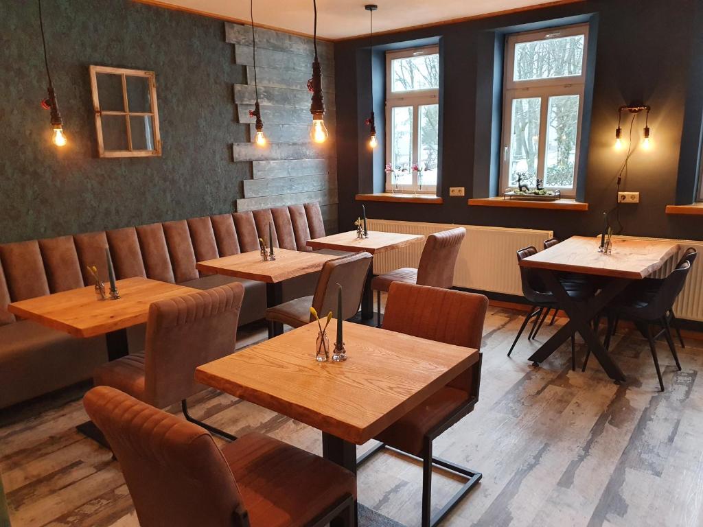 Apartments und Bistro Zum Glasmacher photo 4