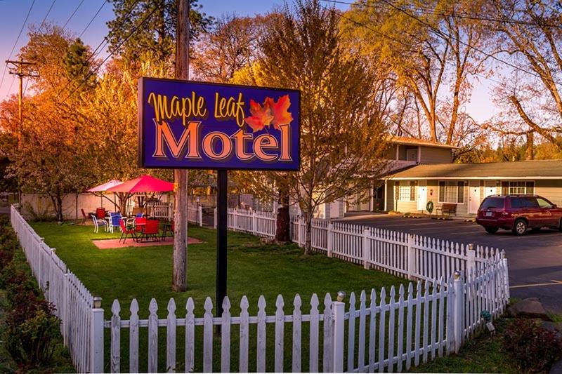 Maple Leaf Motel image