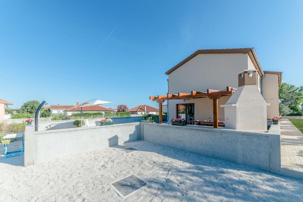 Villa Luscinia photo 2