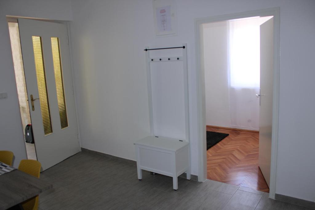SOLEIL - Newly renovated apartment close to the sea photo 3