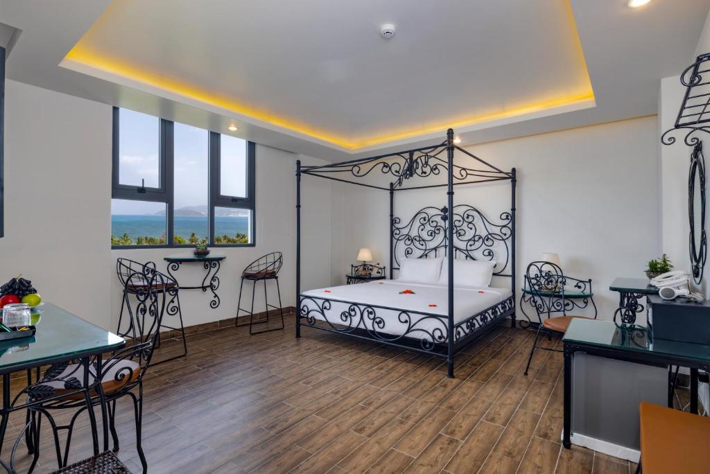 Khách sạn Hà Thu