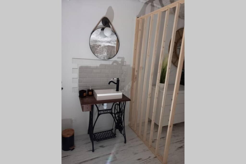 La Trog'Laudy gîte 4 étoiles au coeur des vignes photo 4