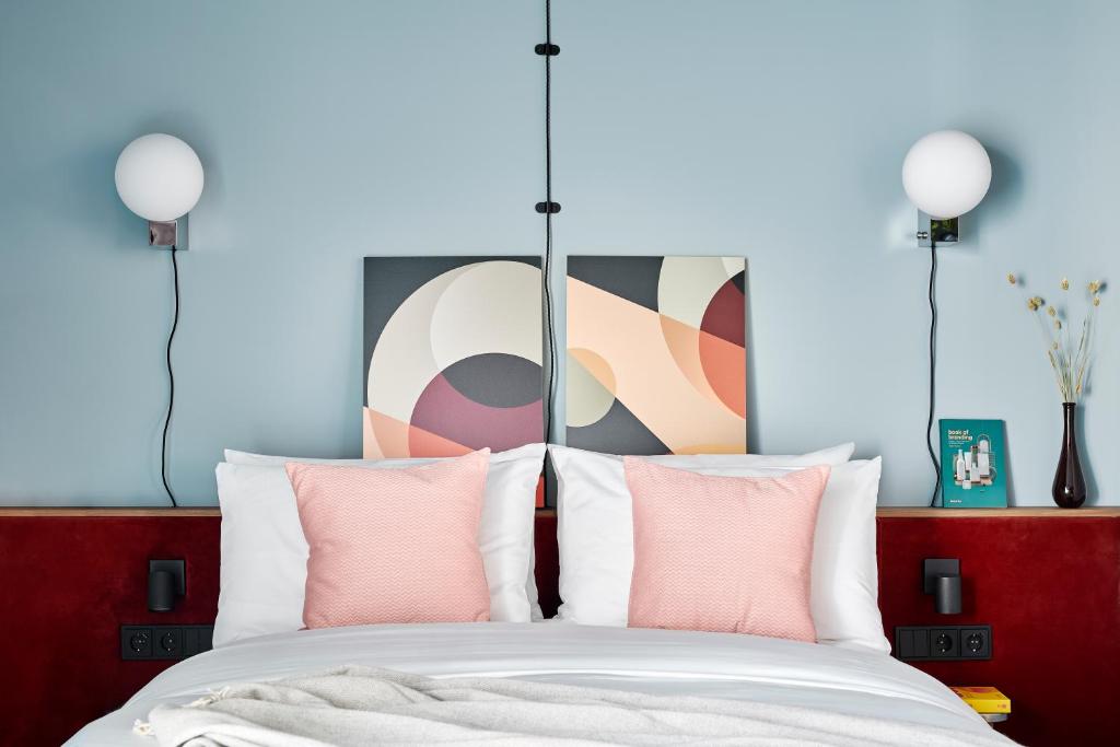 Студио (Номер-студио), Schwan Locke