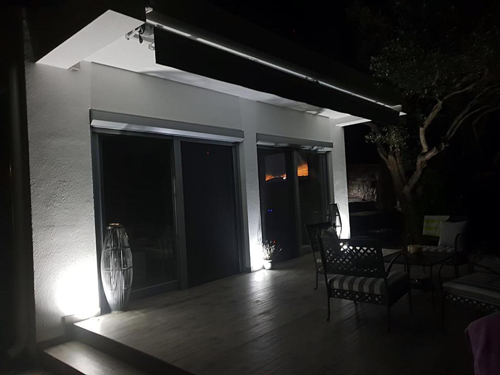 Beautiful house/villa Arboretum photo 1
