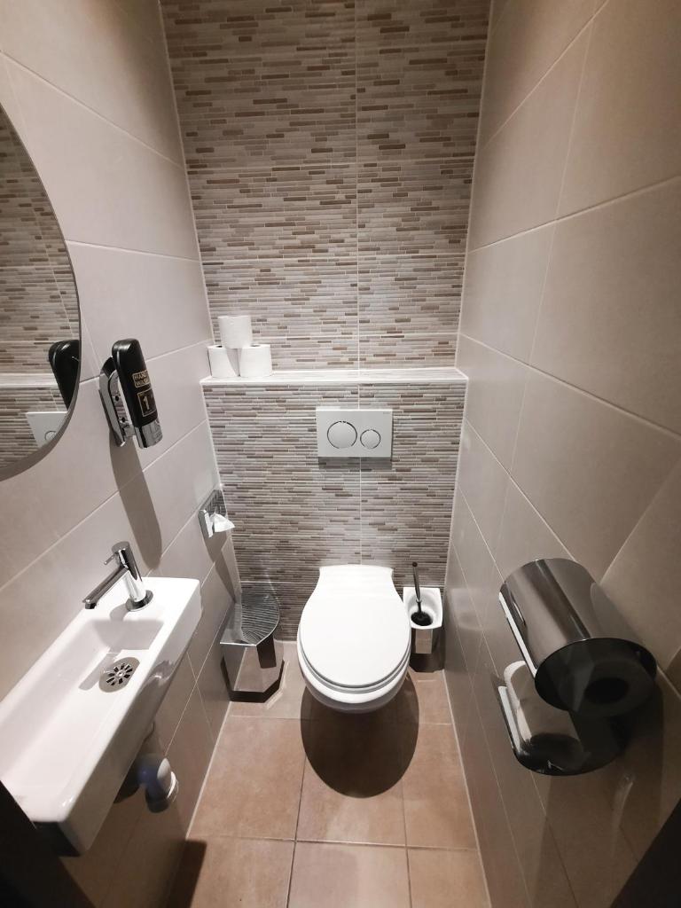 Одноместный (Одноместный номер с общей ванной комнатой), Hotel Washington