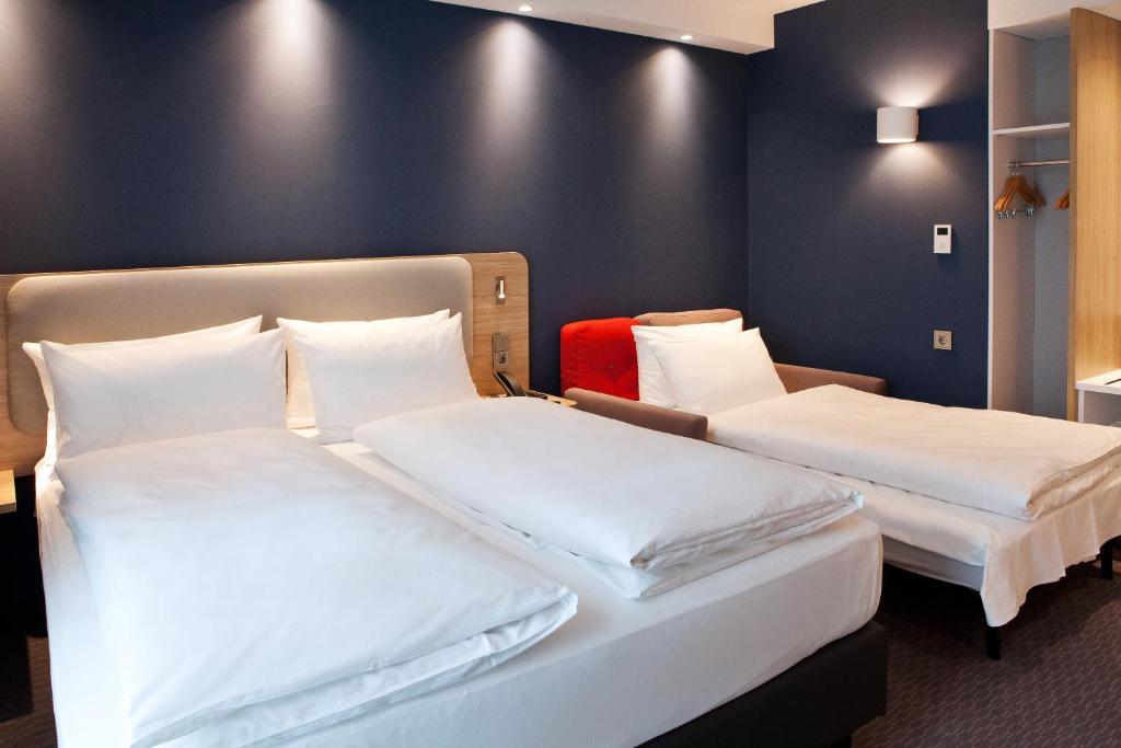 Holiday Inn Express - Offenburg, an IHG Hotel photo 4