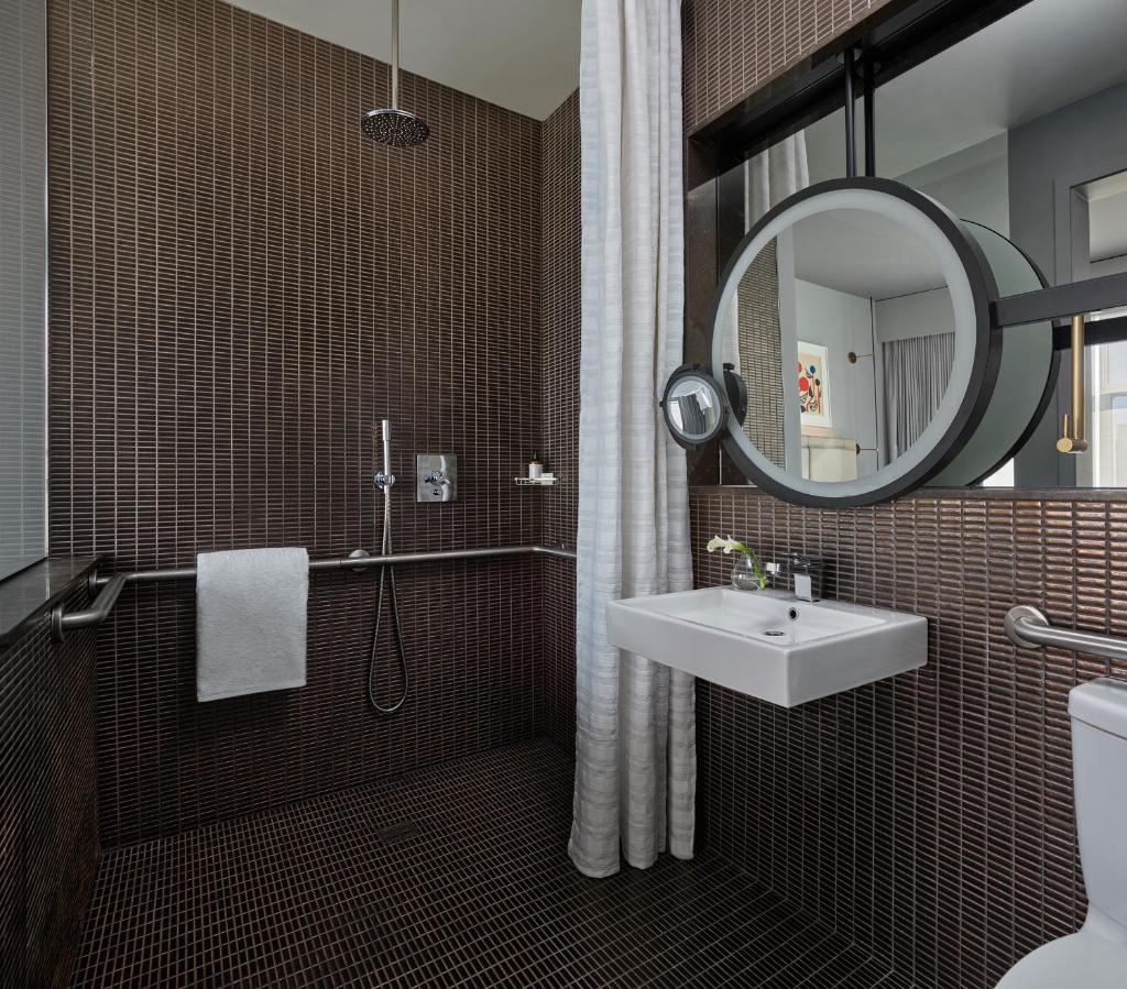Двухместный (Corner Queen Studio – Disability Access), ModernHaus SoHo