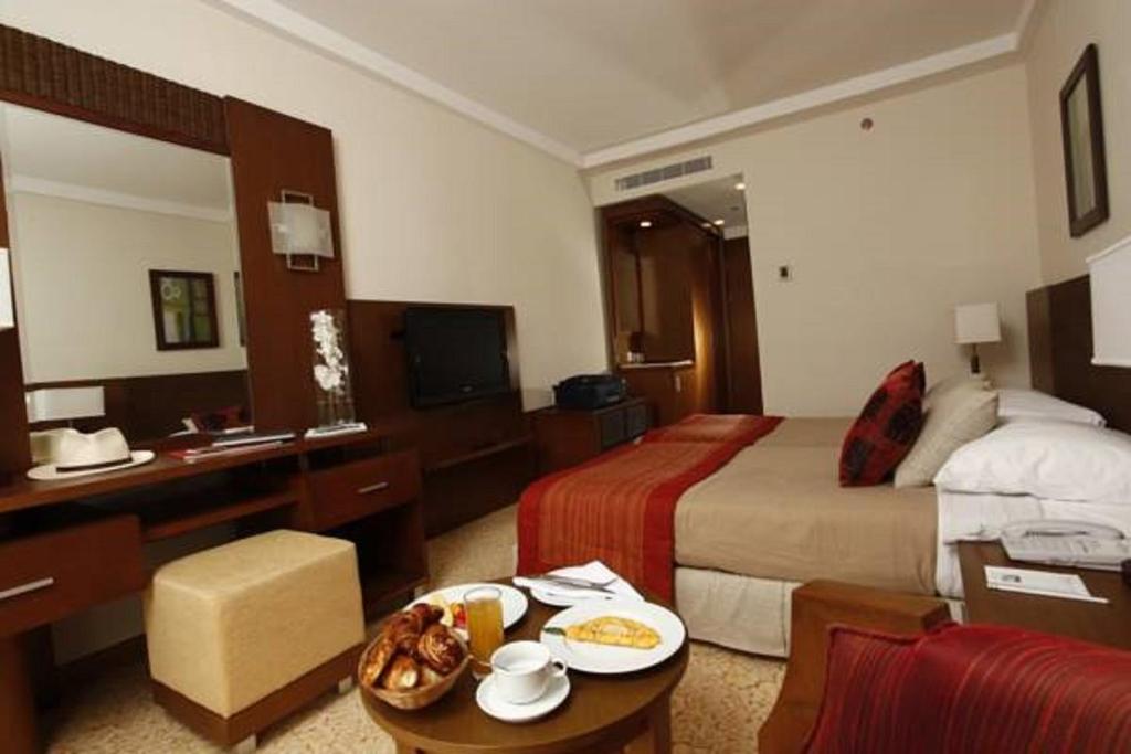 Hala Hotel & Aqua Park - Tap to explore photos