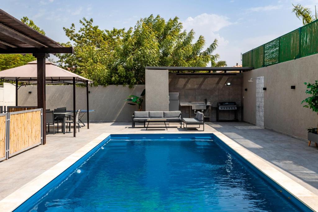 YalaRent Caesar's Villa with Private Pool photo 2