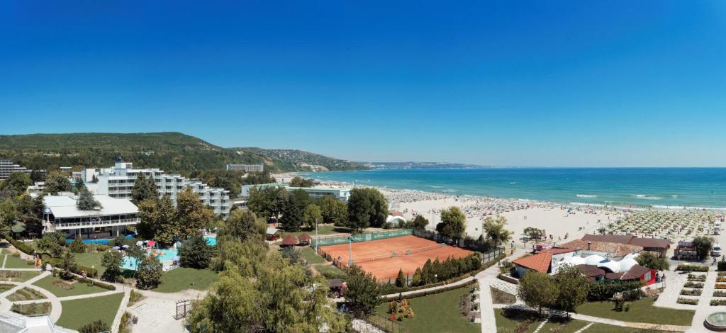 Hotel Sandy Beach photo 1