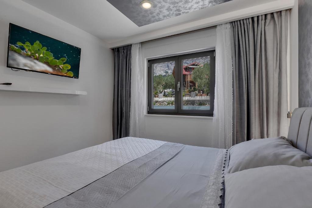Luxury Promajna Beach Apartment photo 3