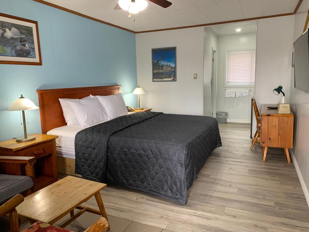 Town & Country Motel photo 4