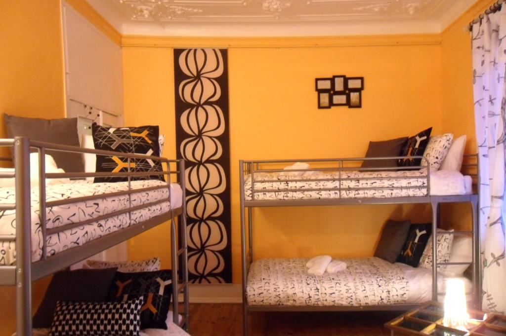 Четырехместный (Четырехместный номер с балконом), Istanbul Hostel
