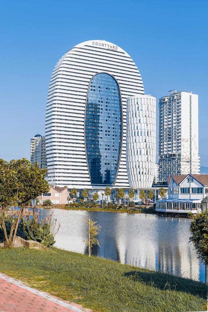 Your Sunshine Apartments Batumi photo 1