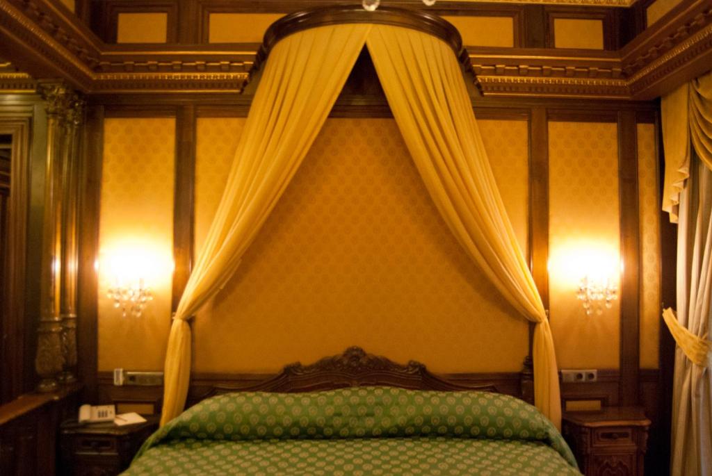 Сьюит (Полулюкс), Hotel Casa Capsa