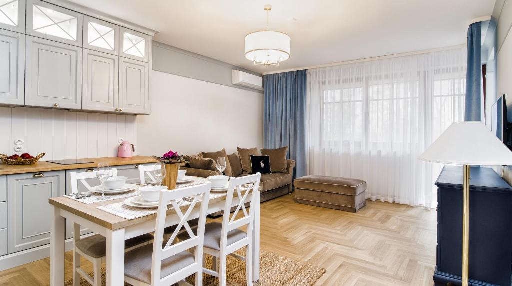 Apartament ,,Cesarski Dwór” photo 4