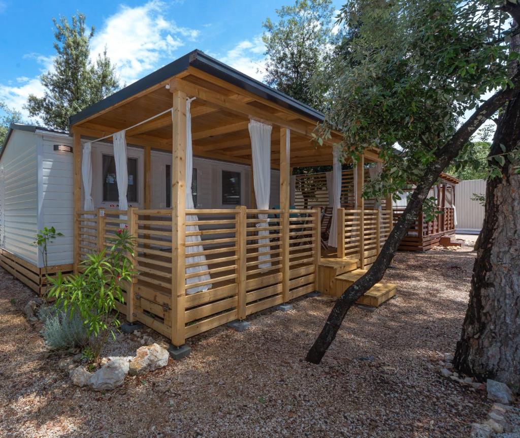 Mobile Homes Crystal Camp Soline photo 2