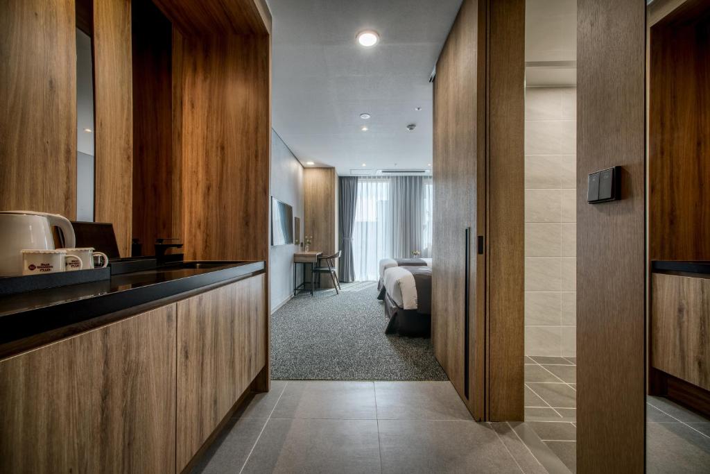 Best Western Plus Hotel Sejong - Tap to explore photos