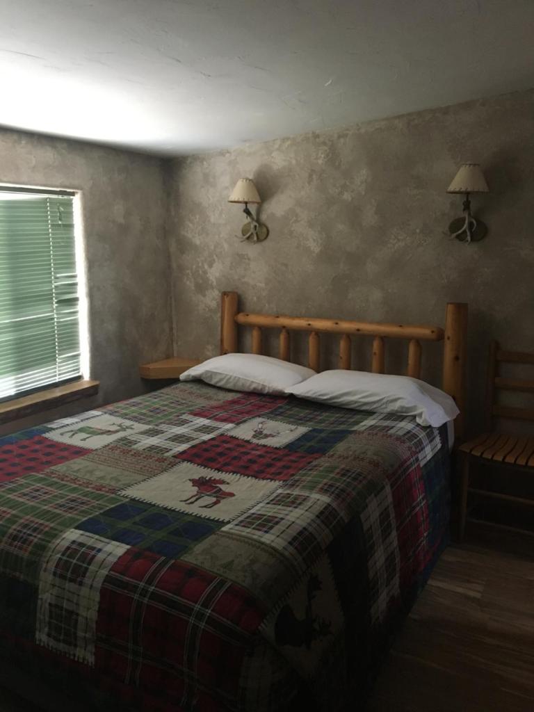 Riverbend Resort photo 1