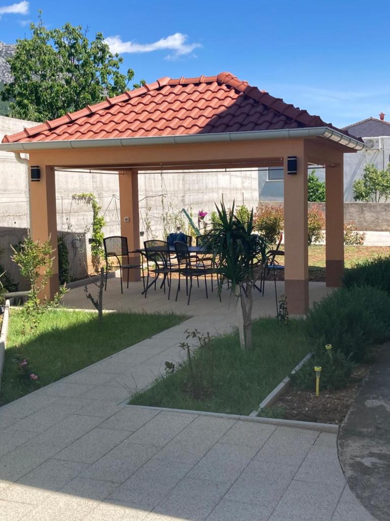 Apartment Vedran photo 2