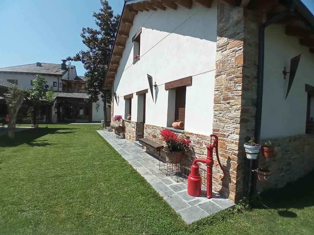 Albergue la Medina de Camponaraya photo 2