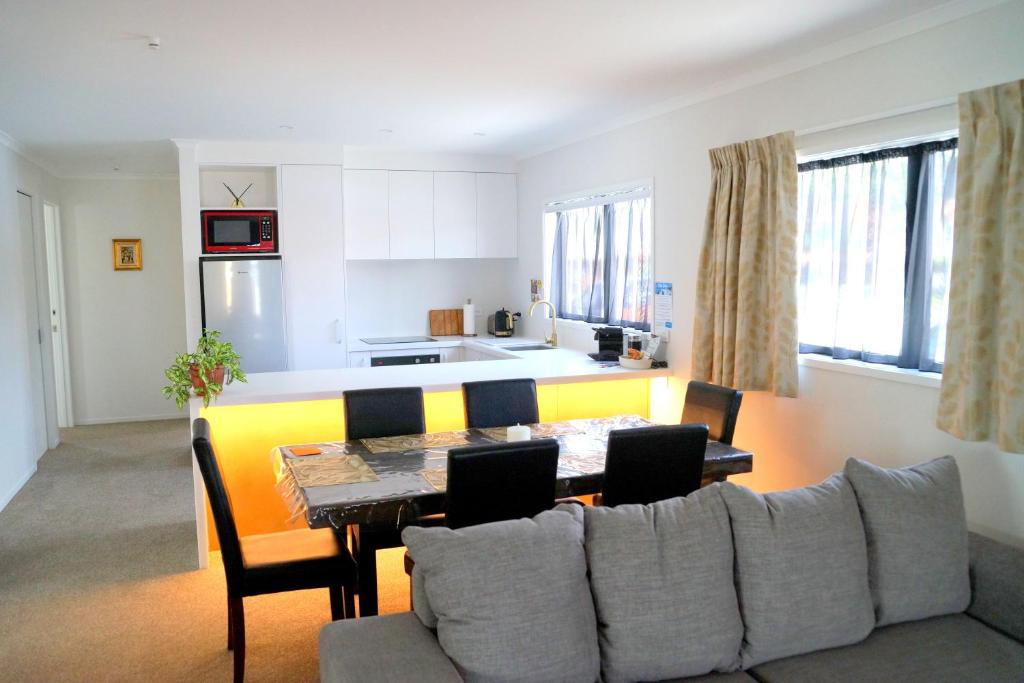 Am I in Heaven? Luxury 3 ensuite bedrooms sleeps 8 photo 1