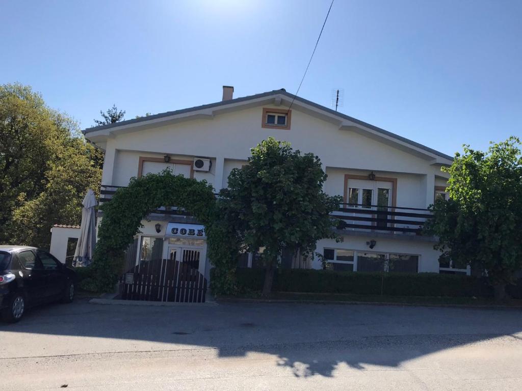 Guest House Major photo 1