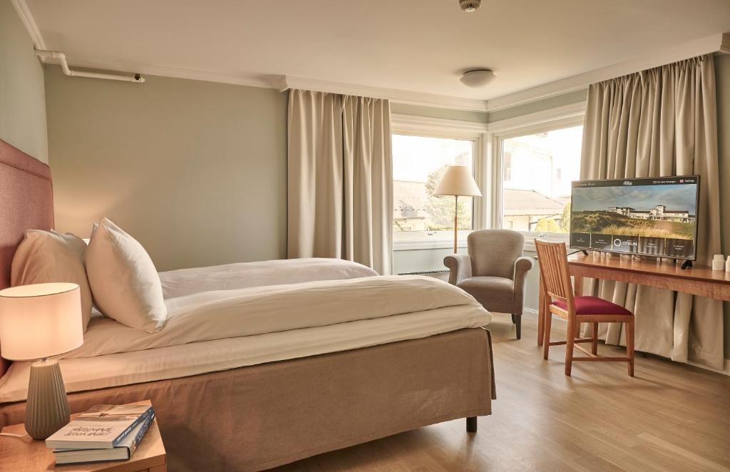 Sola Strand Hotel photo 2