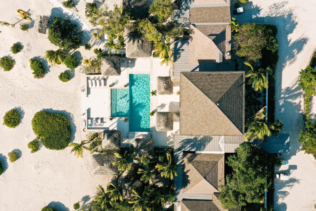 The Meridian Club, Turks and Caicos photo 1