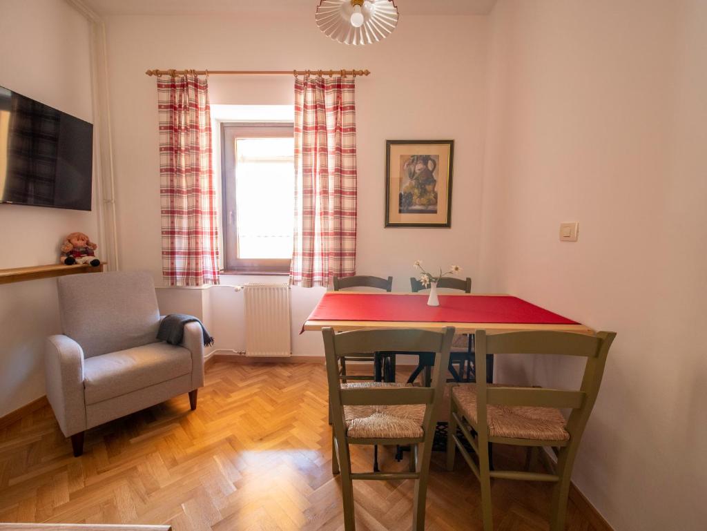 Berghi Hotel and Apartments - Tap to explore photos