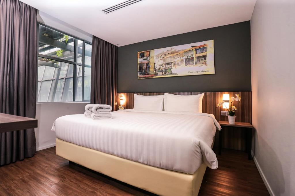 Days Hotel & Suites by Wyndham Fraser Business Park KL photo 1