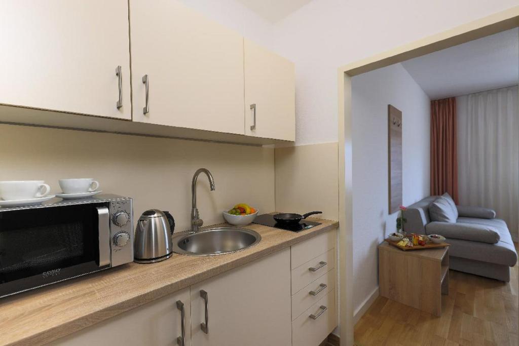 Edelweiß - Appartements & Café photo 3