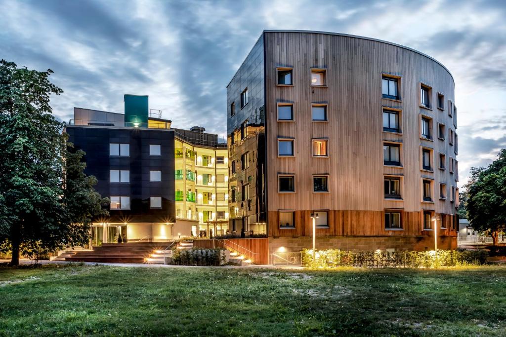 Sky Hotel Apartments Valla Berså photo 3